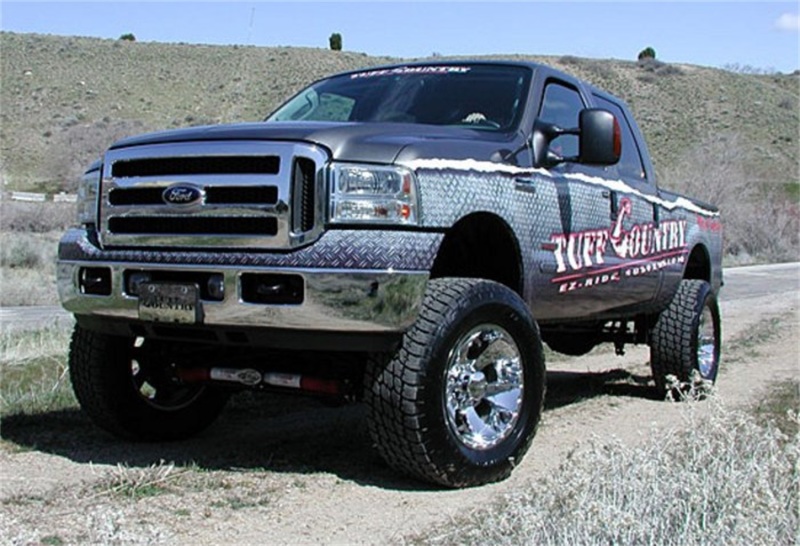 Ford F-250 Super Duty Suspension Lift Kit - Tuff Country - 5in Lift Kit + Replacement Radius Arm Drop Bracket - `05-`07